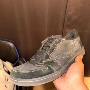 Travis Scott Phantom 1Low